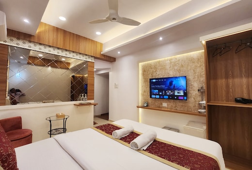 WYND HOTEL