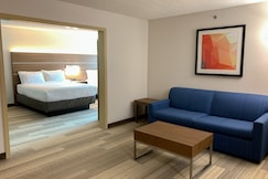 Holiday Inn Express & Suites Lexington Downtown Area-Keeneland, Jessamine