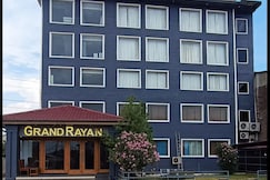 Grand Rayan, Srinagar