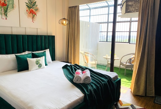 BluO 1BHK Noida - Gym, TT, Terrace Garden, Lift