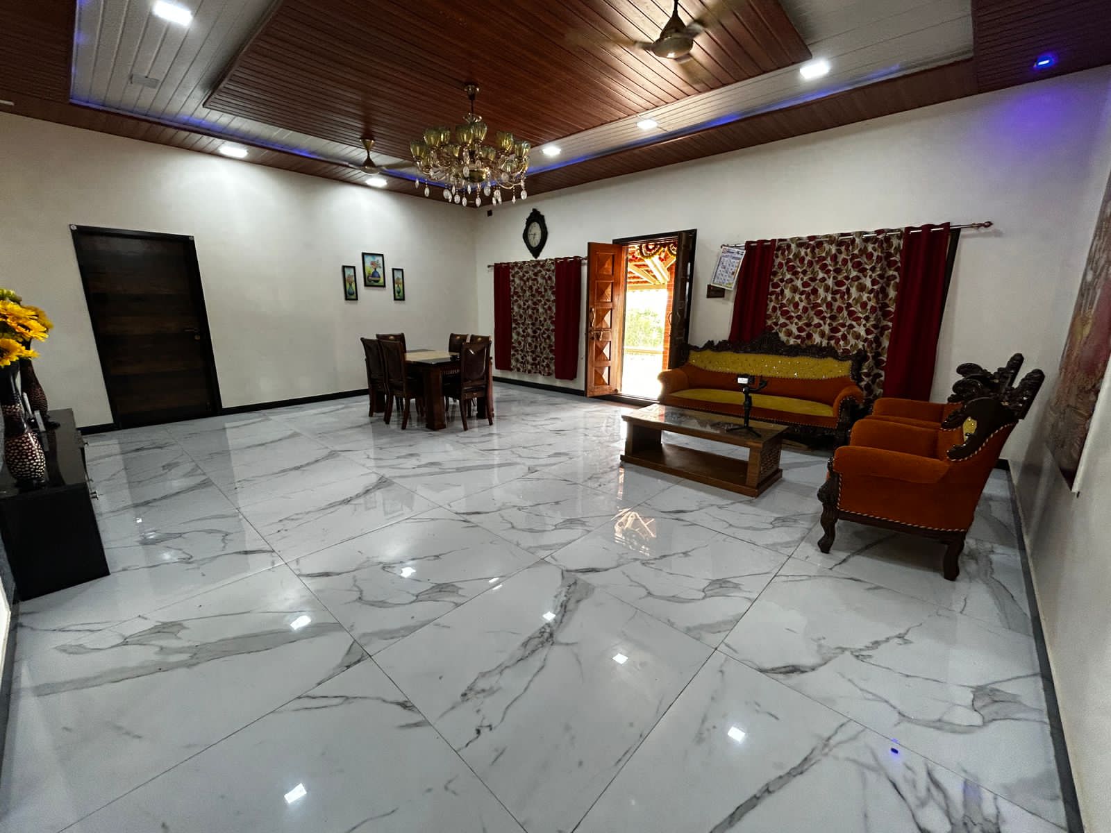 Velora Hills 4Bhk,Pali By Country Escape - Tap to explore photos