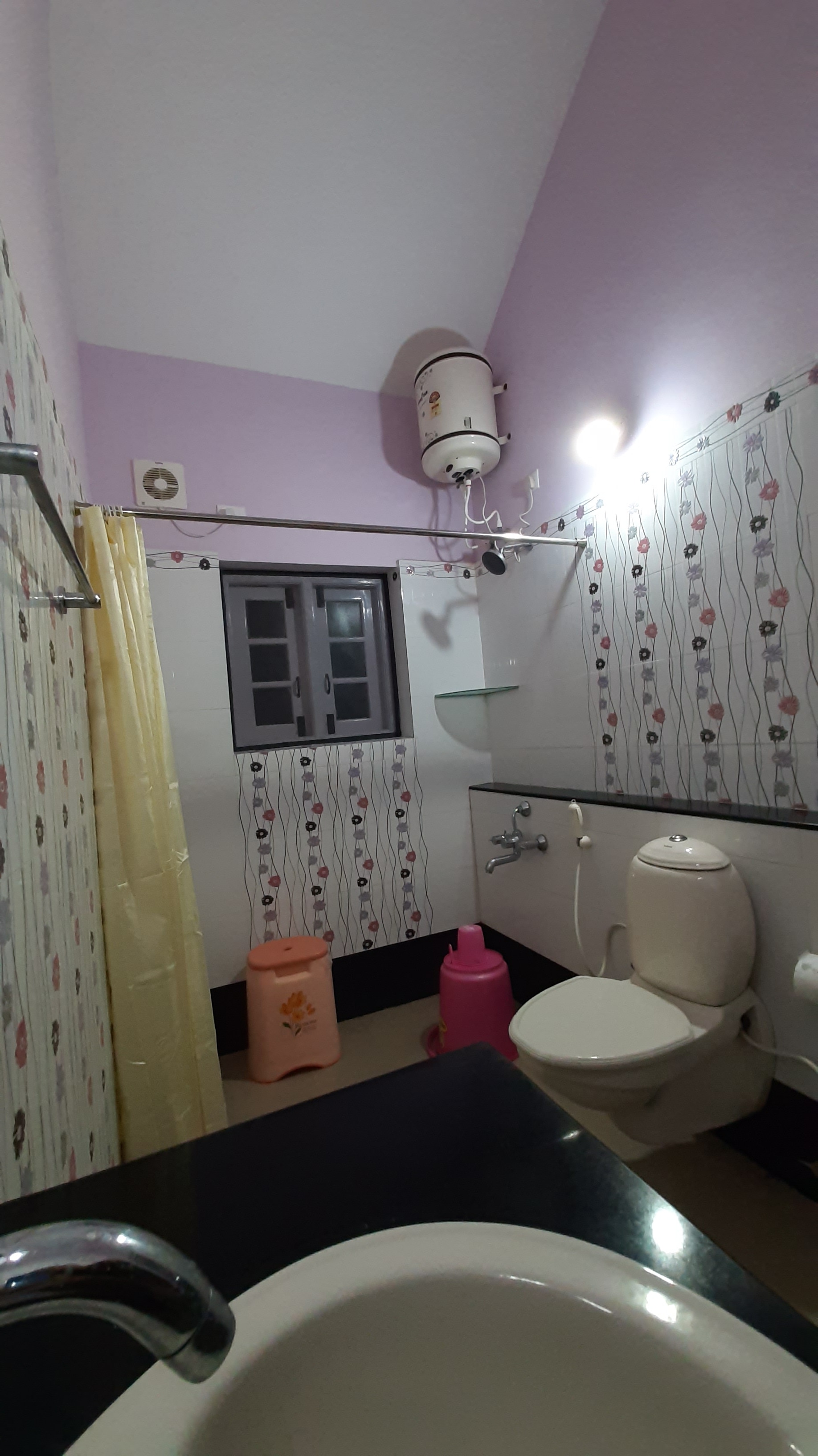 Aarna Homestay - Tap to explore photos