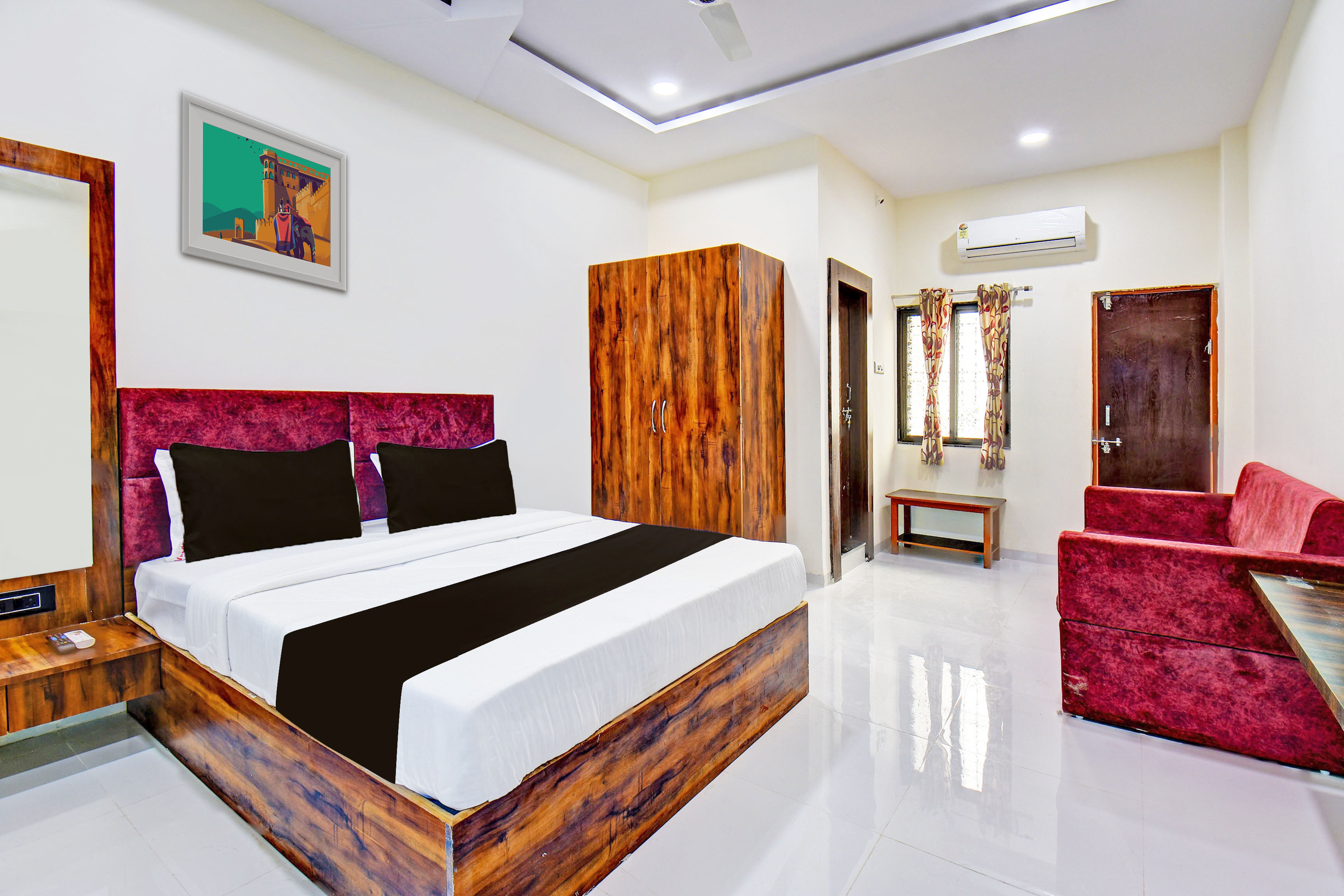 Hotel O Vishwa Lodging - Tap to explore photos