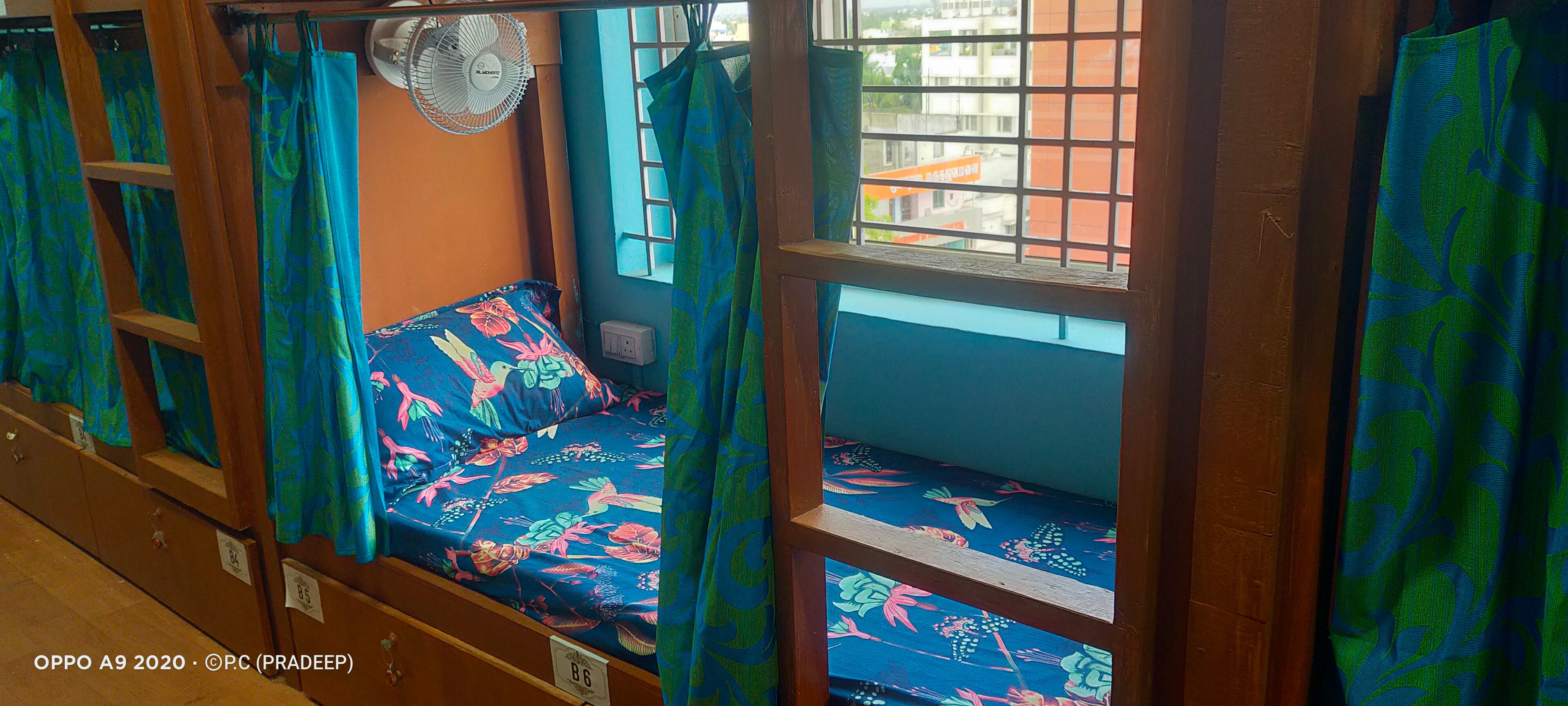 Grands Inn Dormitory - Tap to explore photos