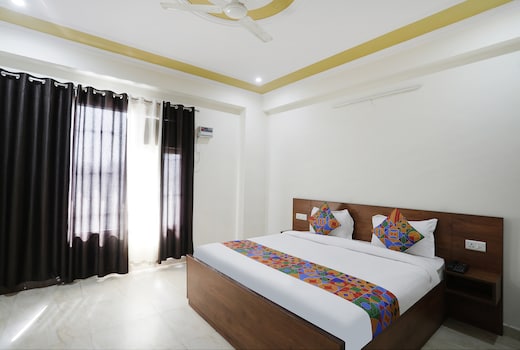 FabHotel Star Corporate Suite I