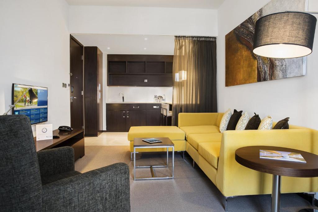 Centro Shaheen Jeddah by Rotana - Tap to explore photos