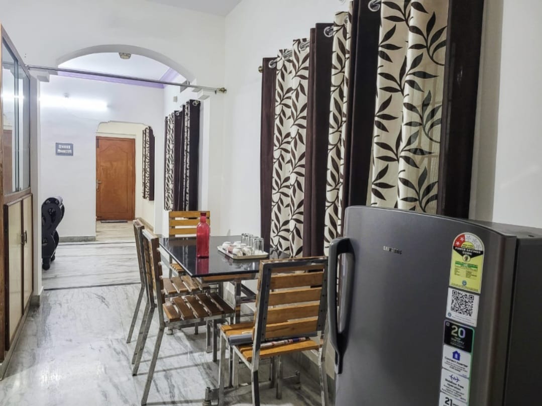 Kora's Homestay - Tap to explore photos