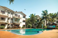 1bhk Pool 2 Balconies Lake view 5 mins beach, Goa