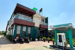 Atmosphere Hotel & Restaurant, Aligarh