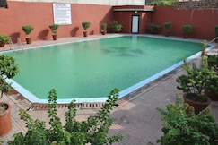 Hotel Gold, Panipat