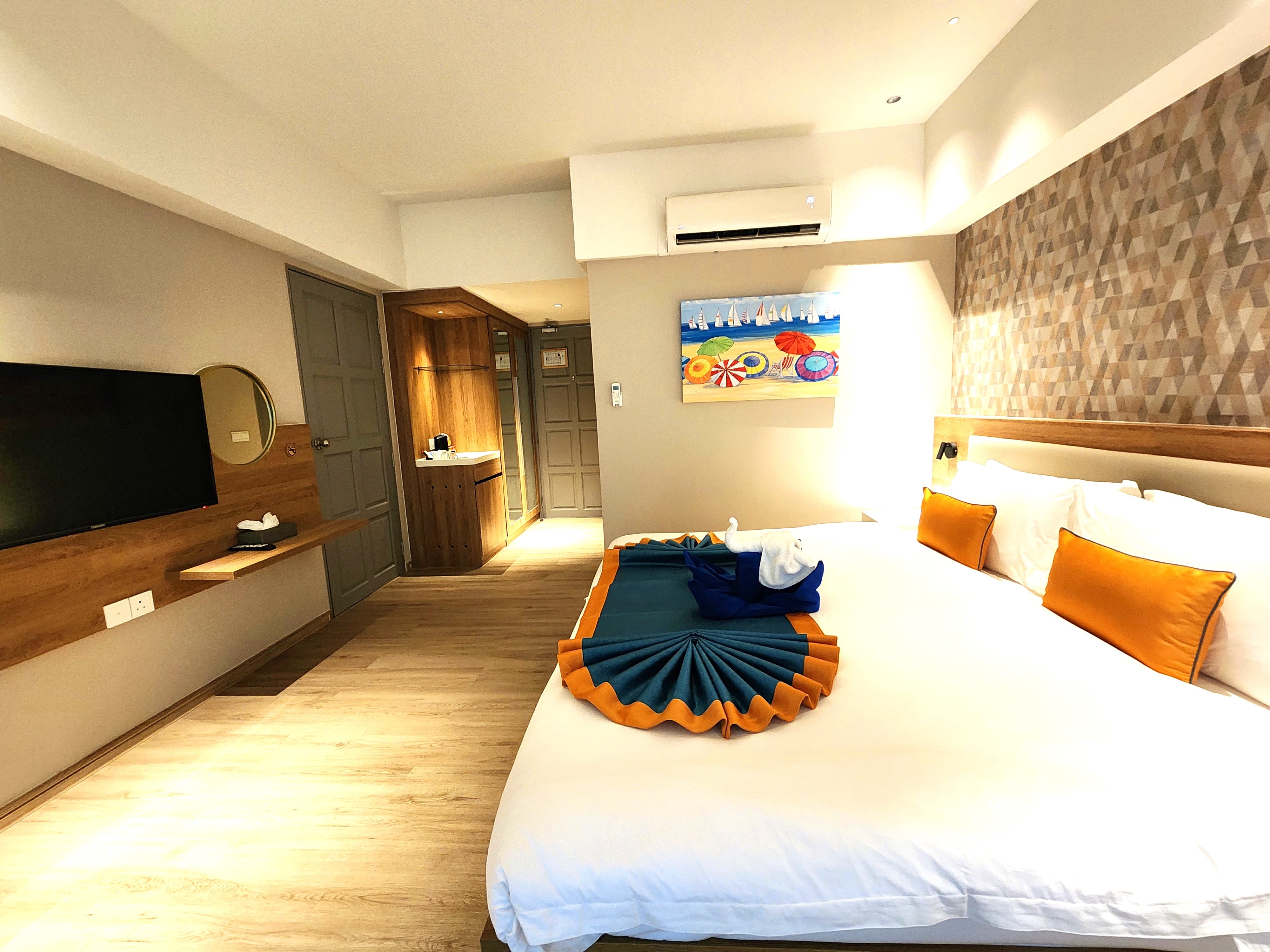Zo Amalthea Hotel - Tap to explore photos