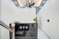 OYO 825109 Hotel O Karan Residency, Delhi