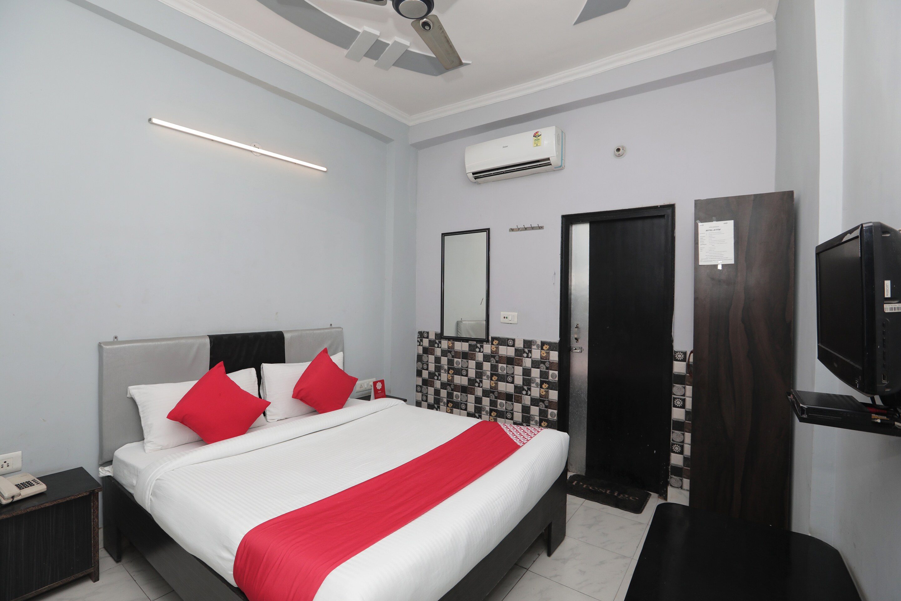 Hotel O Athithi - Tap to explore photos