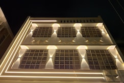 Shri Niwaas Guest House, Varanasi, Near to Kashi Vishwanath Temple and Dasashwamedh Ghat, Varanasi