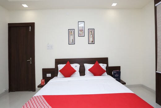 Oyo 24707 Comfort Inn Bhopal Use Code Oyopaynow To Avail Extra 15