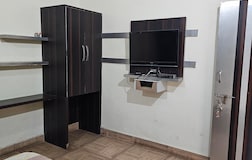 Room 1  (sun)