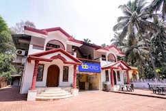 FabHotel Triple Beach House, Goa
