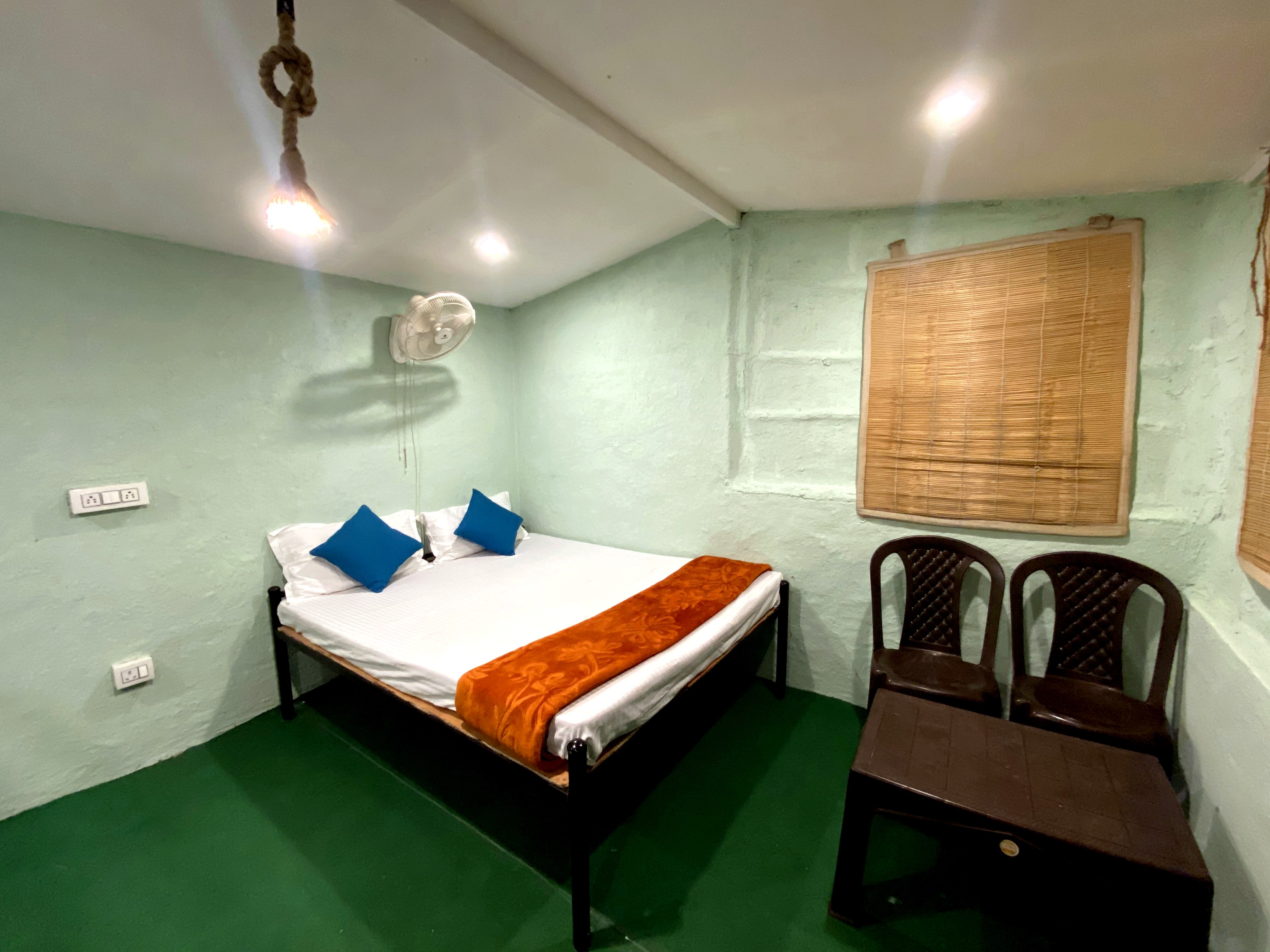 The Indie Hostel Naukuchiatal - Tap to explore photos