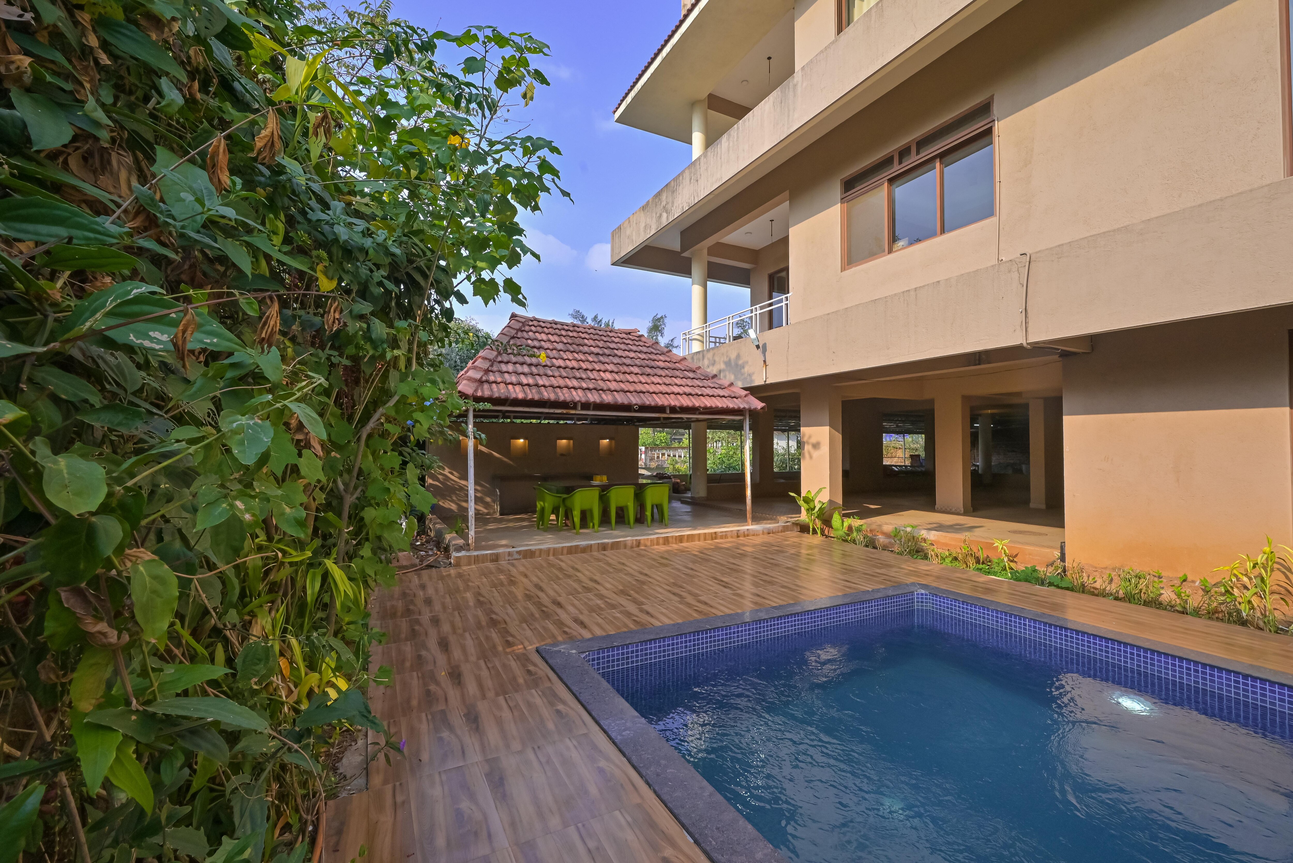 10 Hill Top Villa 6BHK with Private Pool - Tap to explore photos