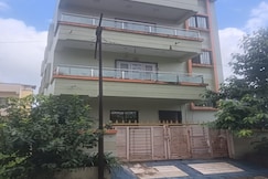 Hotel kulswamini in, Trimbak