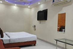 FabHotel HM Inn, Lucknow