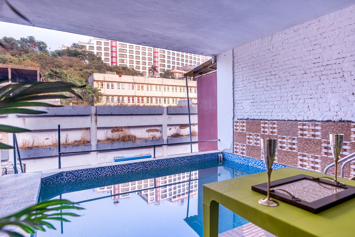 WeGoStay - Three60 Villa With Private Pool - Tap to explore photos