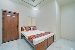 FabHotel Bharti Palace, Ujjain