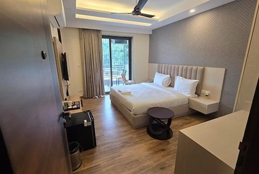 FabHotel Corporate Prime