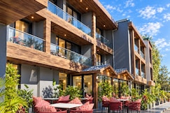 Lake Hill Suites, Bhimtal