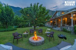 StayVista at Mayflower Aramgarh, Kasol