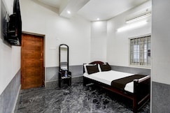 Hotel O SMR Palace, Sullurpeta