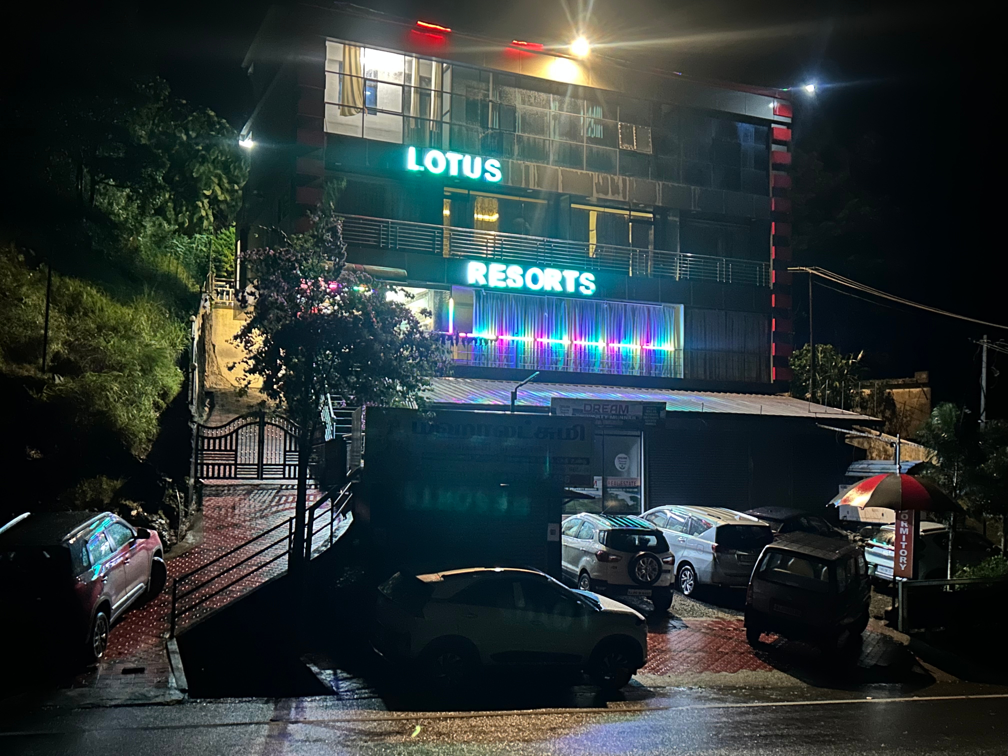 Lotus Hotel And Resorts Munnar - Tap to explore photos