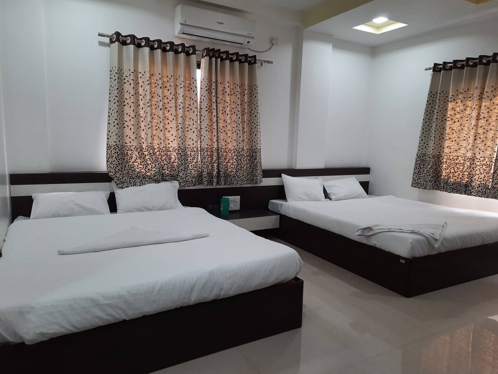 HOTEL UNITED HOUSE 2