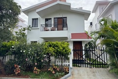 White House, Yelagiri