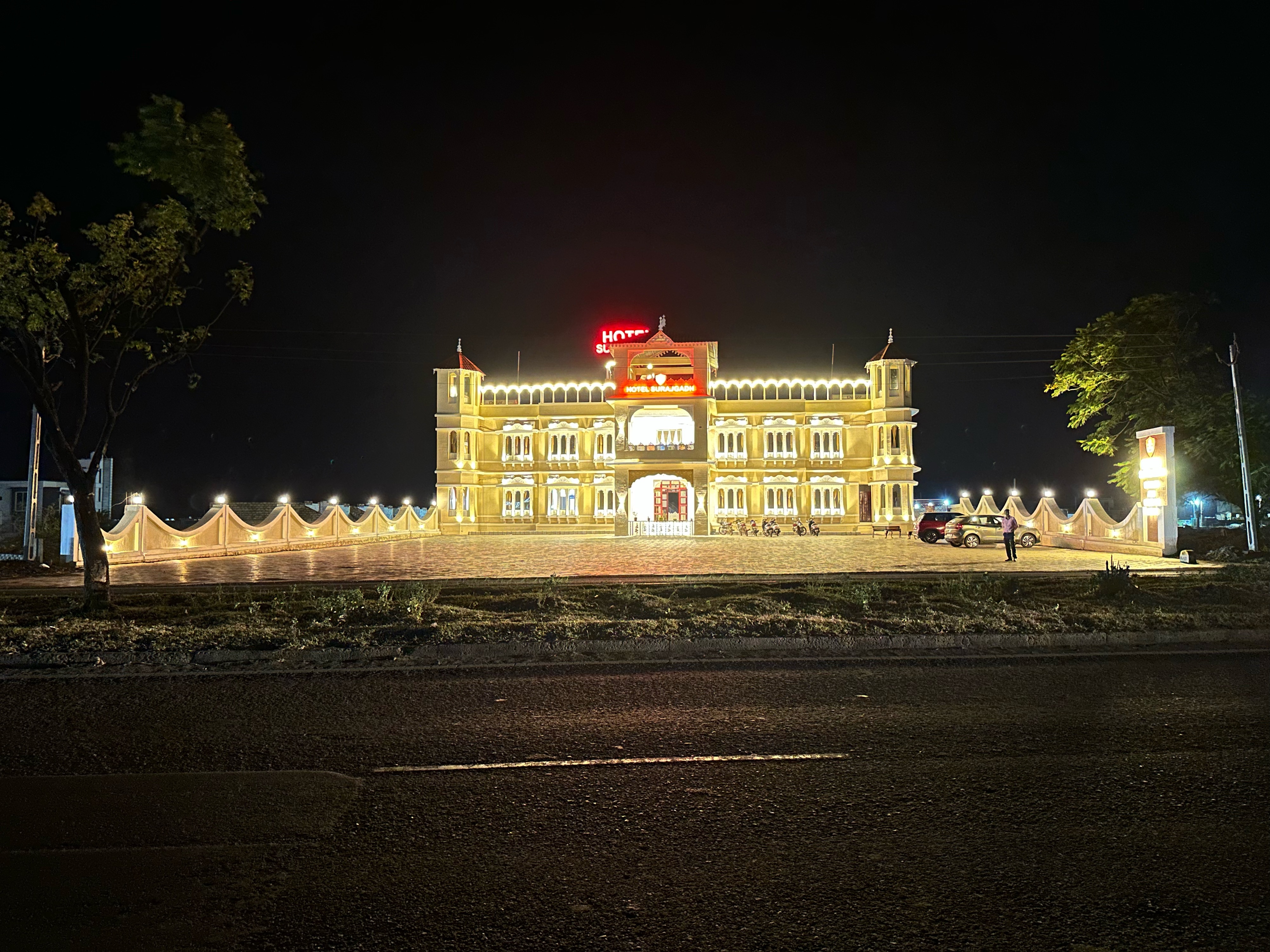 Hotel Surajgadh - Tap to explore photos