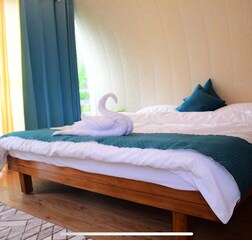 Cottage Room with Private Garden