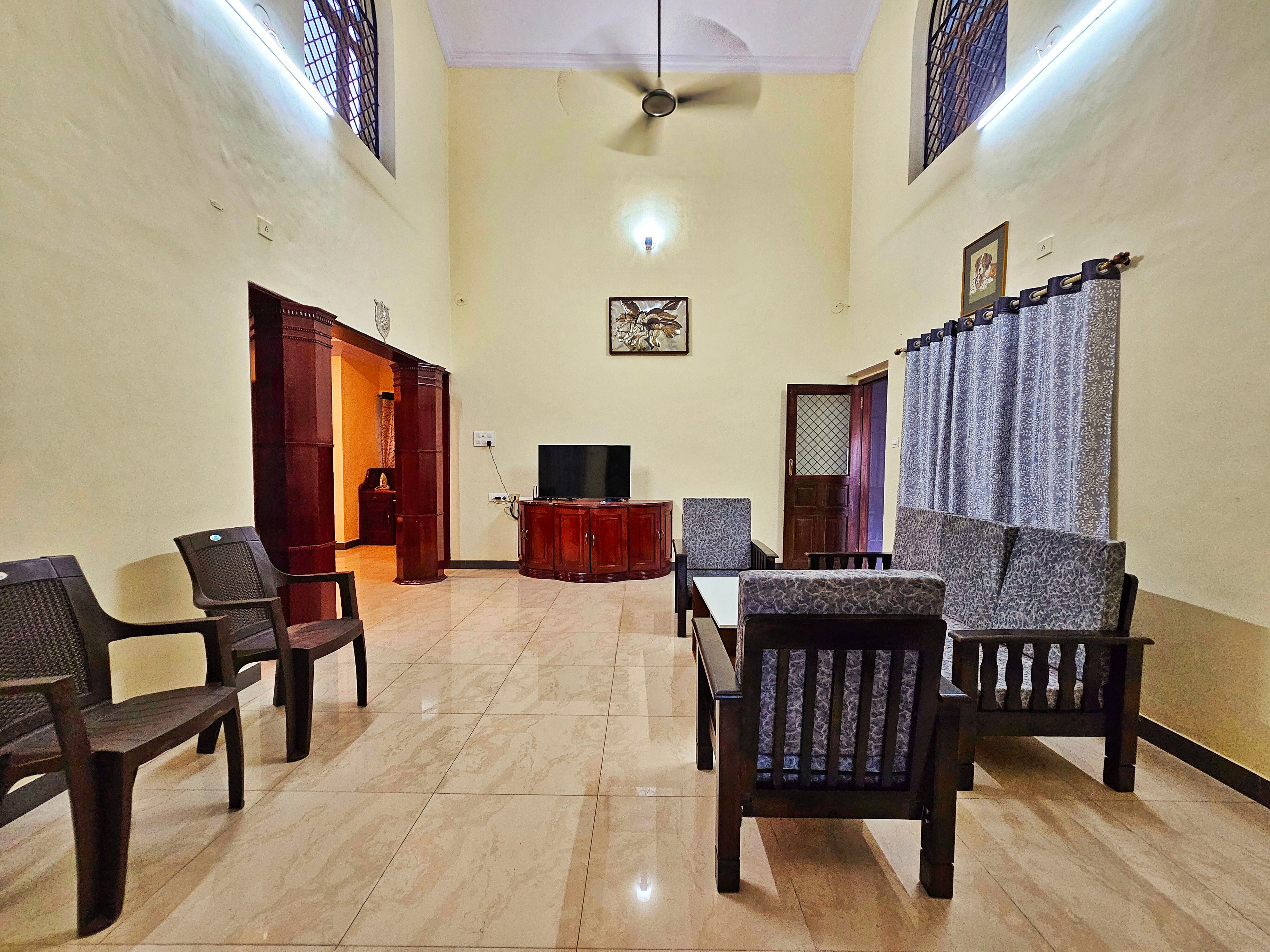 Sirimudi Villa - Tap to explore photos