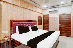 Collection O Tajganj West Gate Formerly Hotel Host, Agra