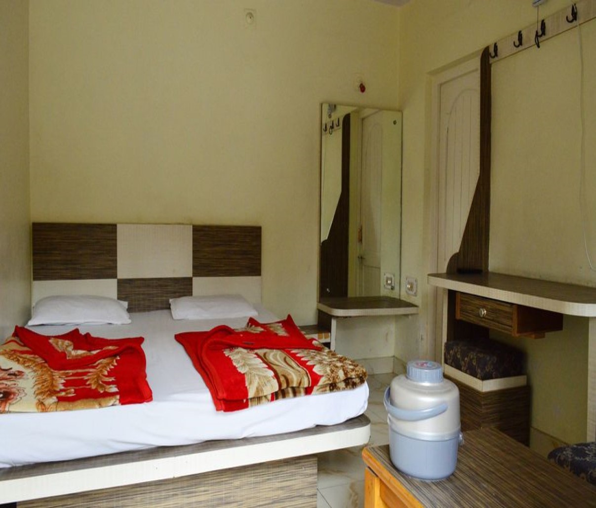 Swastik Hotel - Tap to explore photos