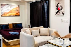 Crown Elite Luxury Studio Airport Symbiosis, Pune