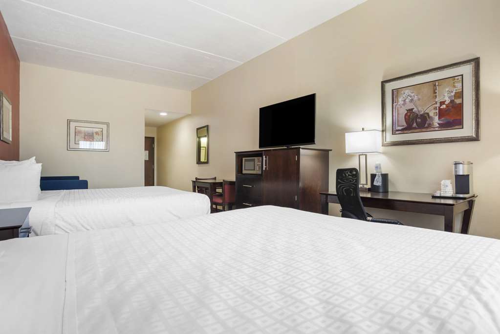 Best Western Plus Flowood Inn & Suites - Tap to explore photos