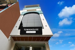 Super Townhouse Bairhana Road Prayagraj, Prayagraj