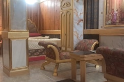 The Clubhouse Ooty | Rooms in a Homestay, Ooty