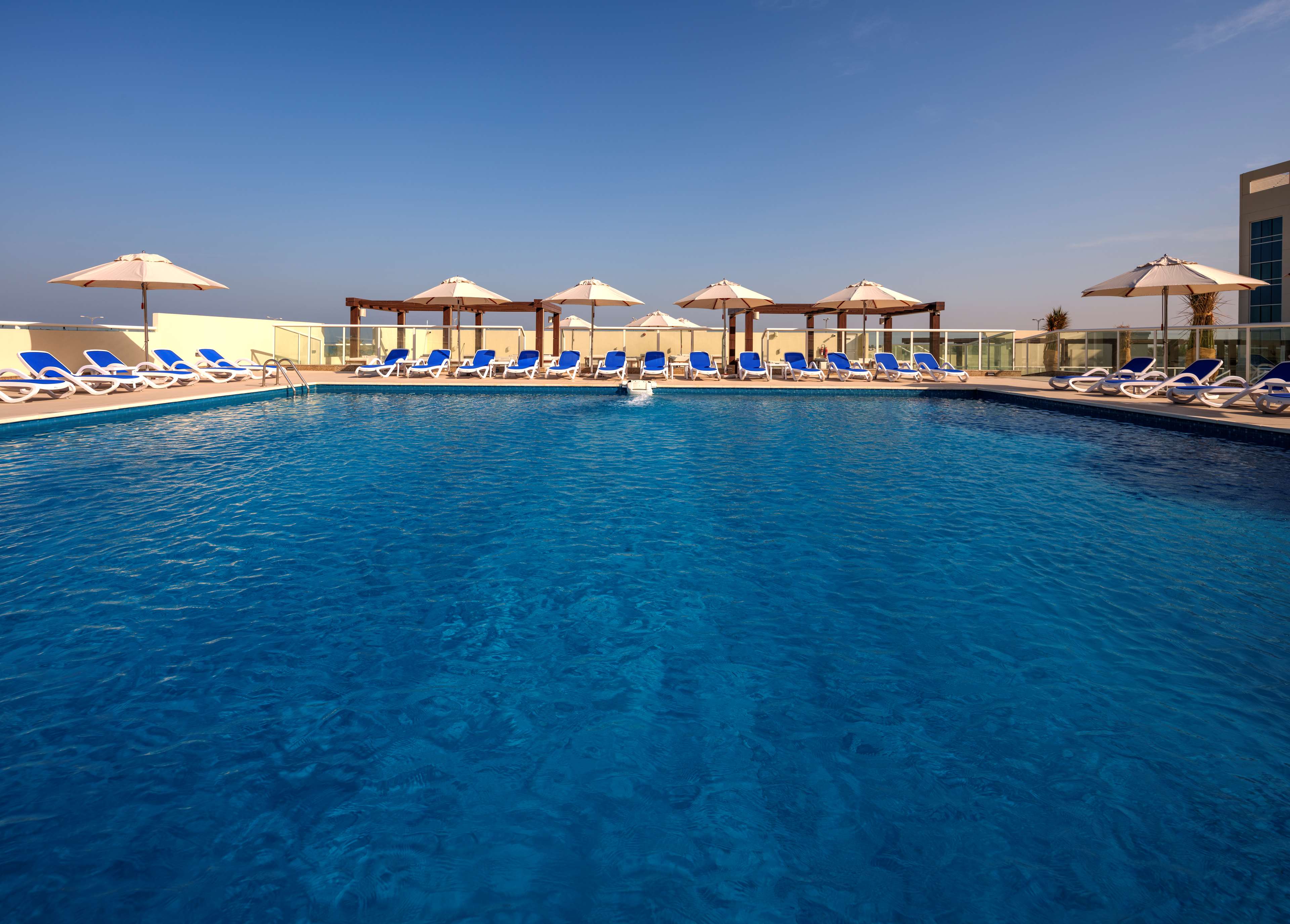 Radisson Resort Ras Al Khaimah Marjan Island - Tap to explore photos