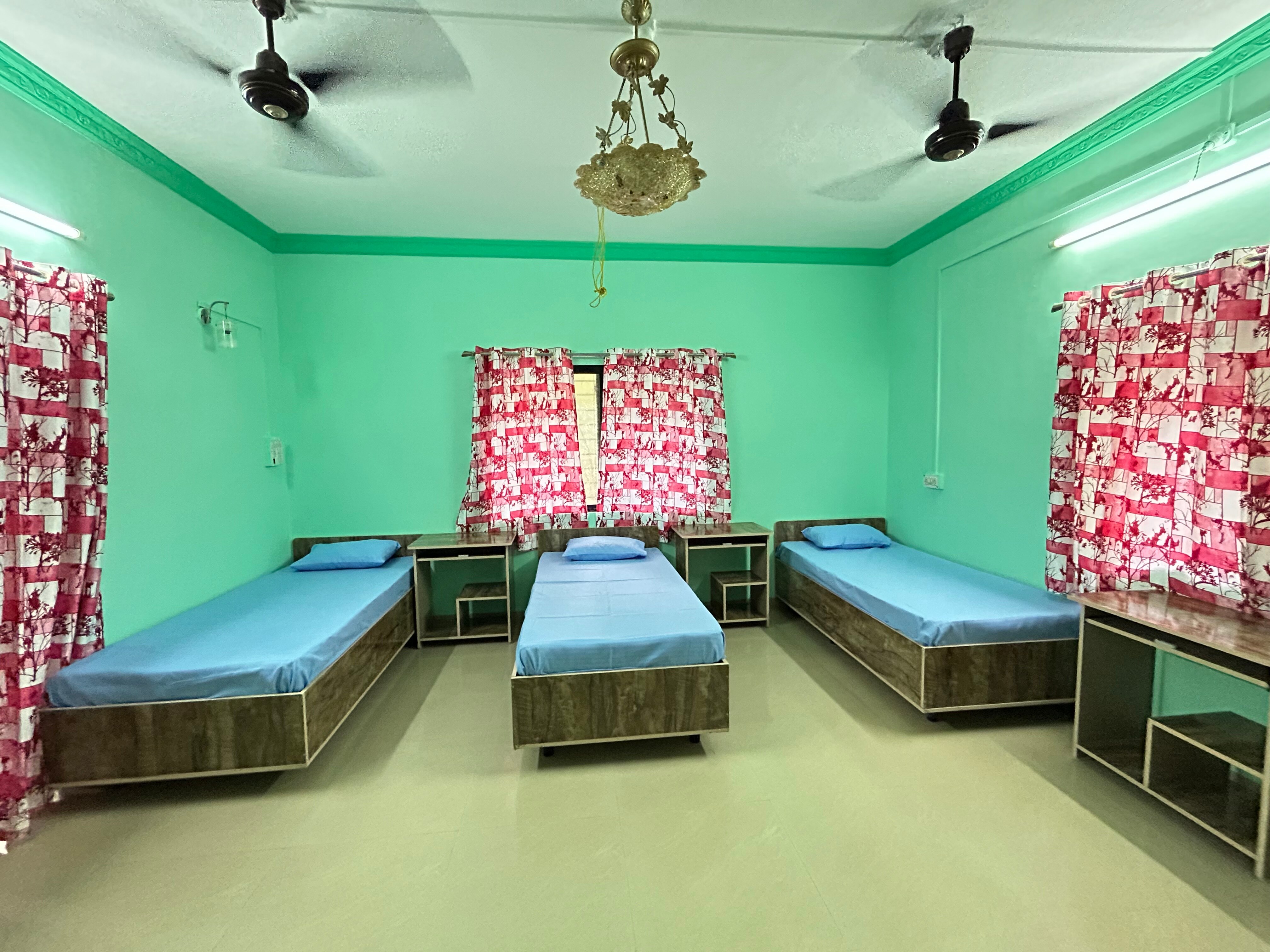 UrbanStay Viman Nagar Pune - Tap to explore photos