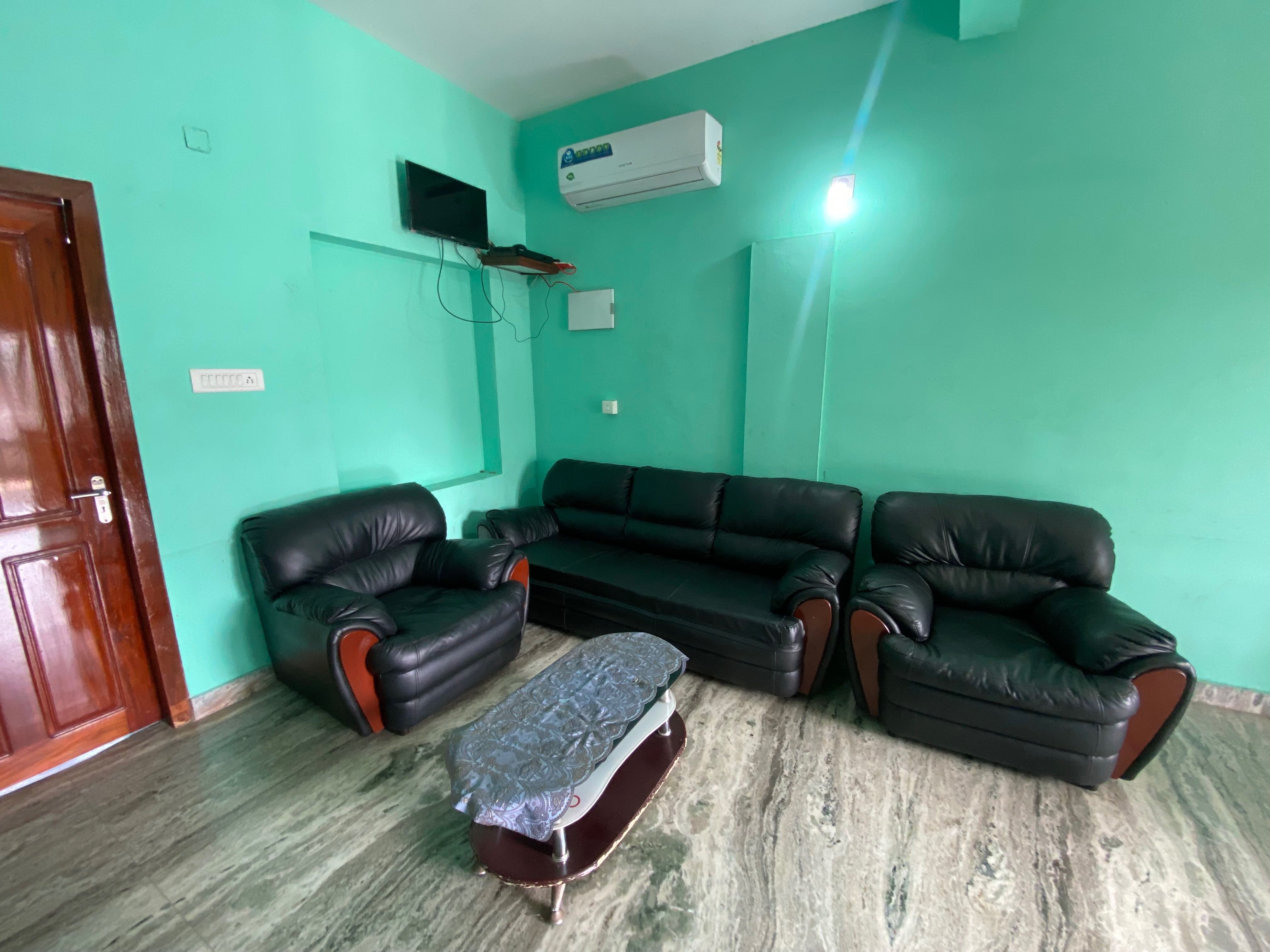 Hotel O Rifa Apartments - Tap to explore photos