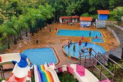 Ajuba Gav Resort, Wada