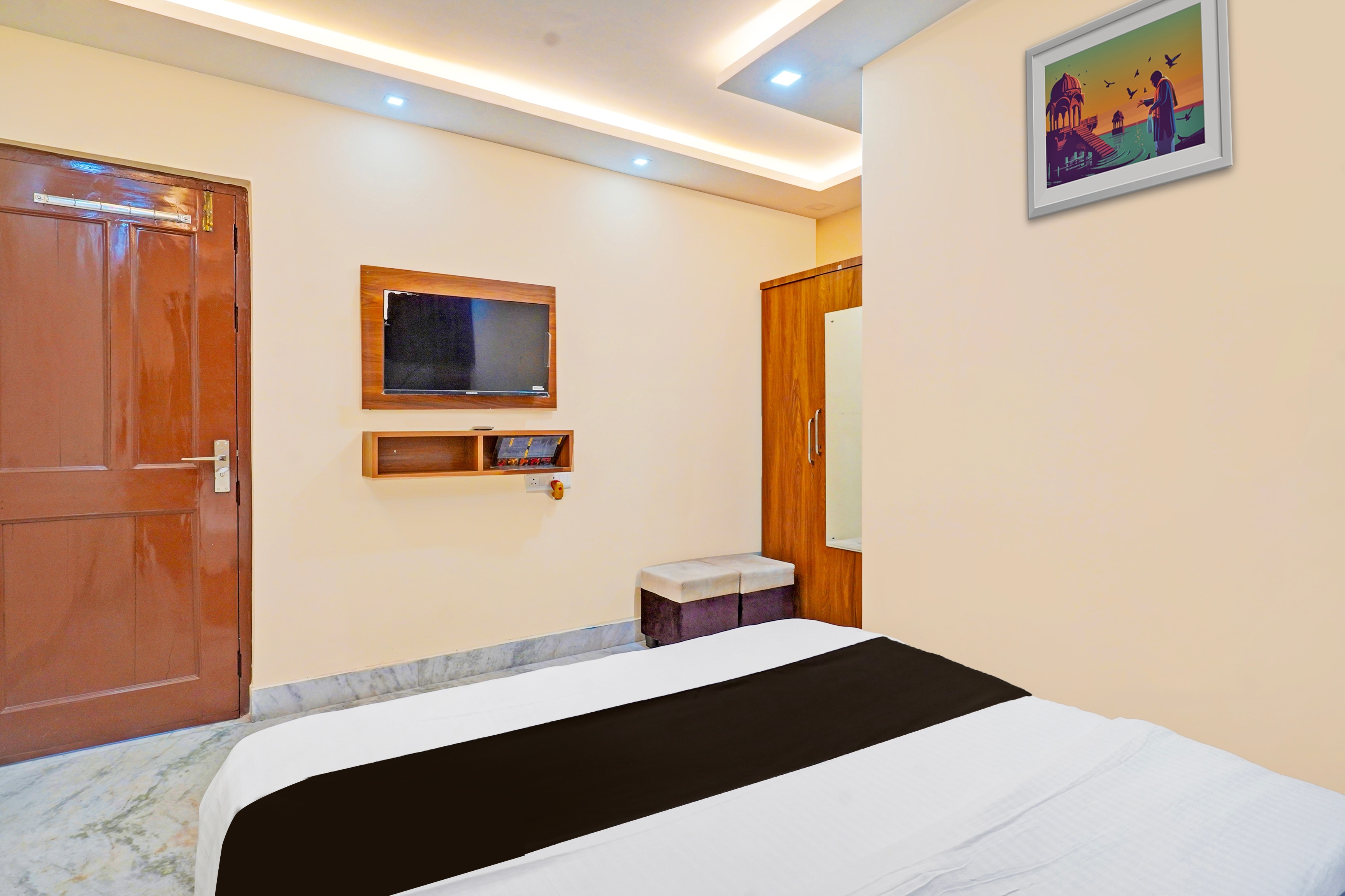 Collection O Hotel Danish Dreamstay - Tap to explore photos