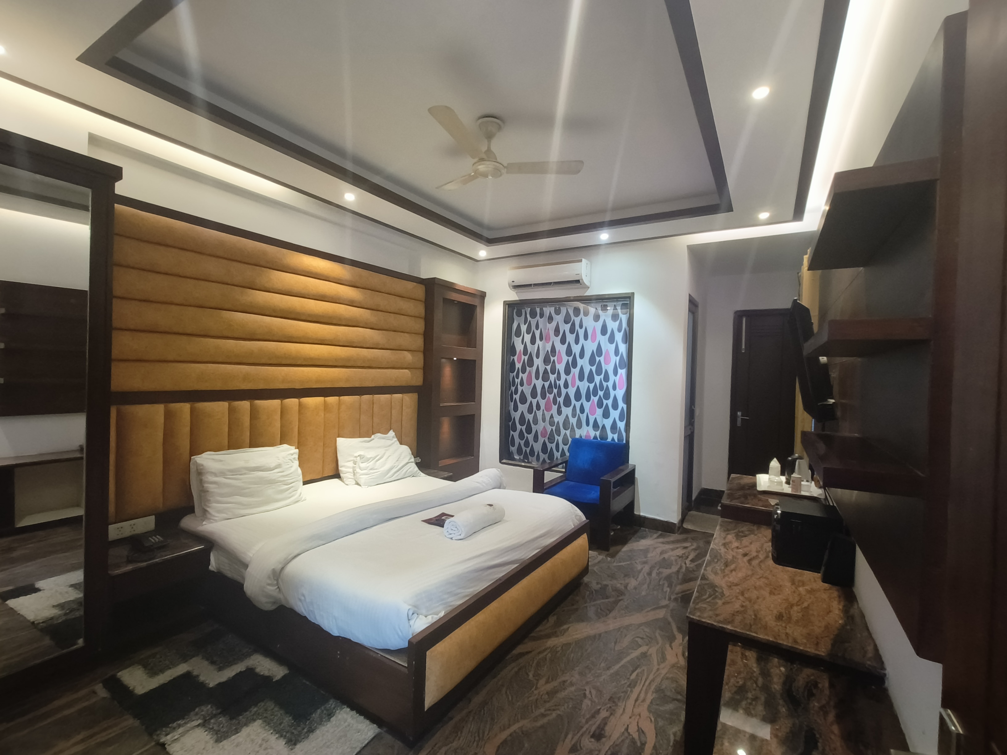 JJK Rukmini Vilas Hotel & Banquet  - Tap to explore photos