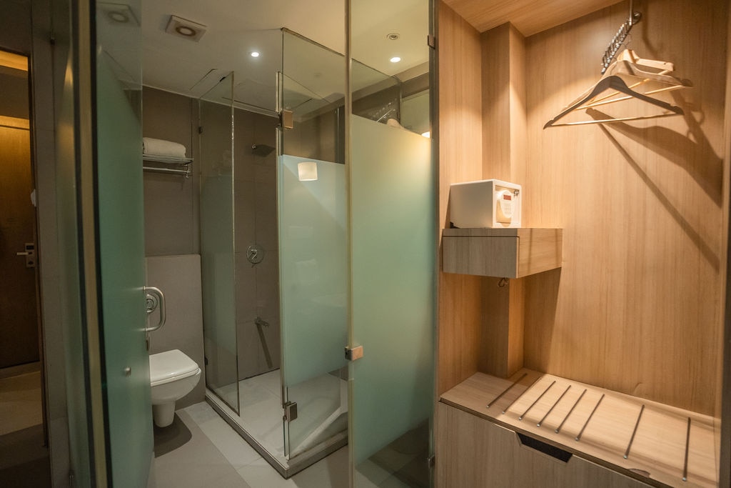 Premier Room 1